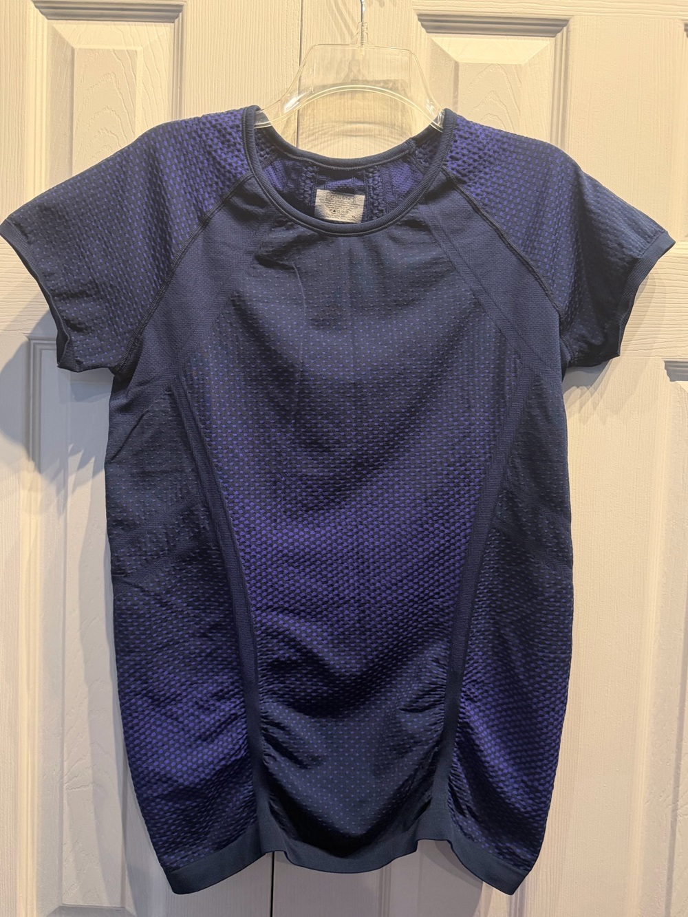 NWOT Navy-Purple Dot Printed Athleta Fastest Track Ruched Shortsleeved Top XL
